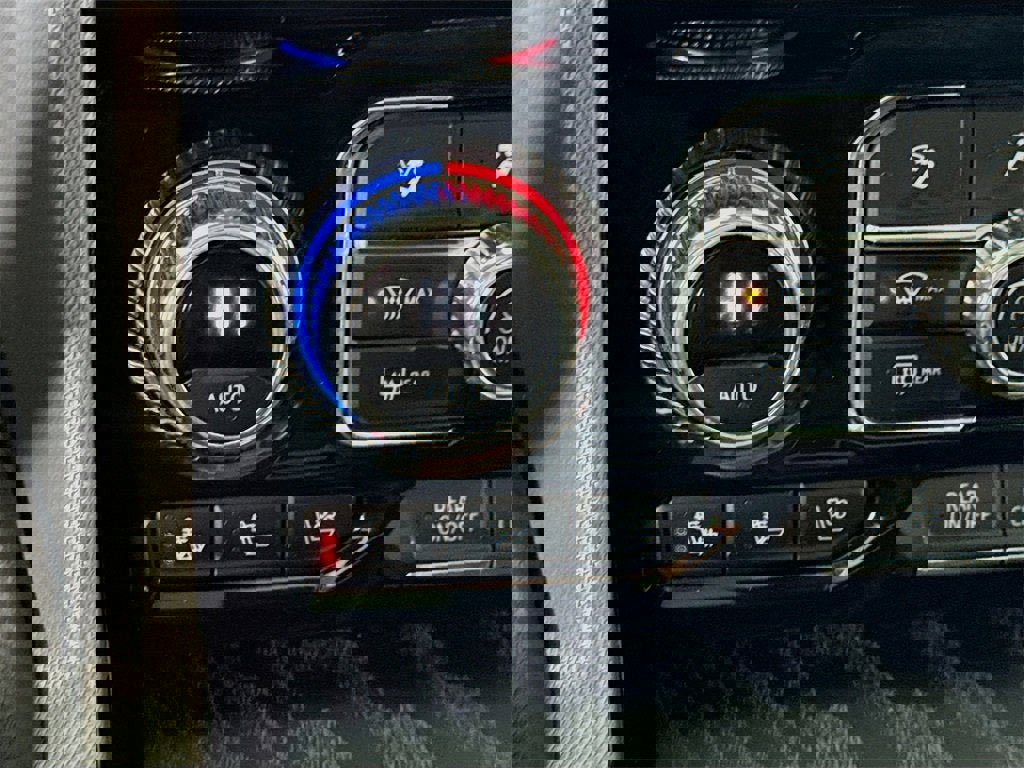 Certified 2024 GMC Yukon Denali image 16