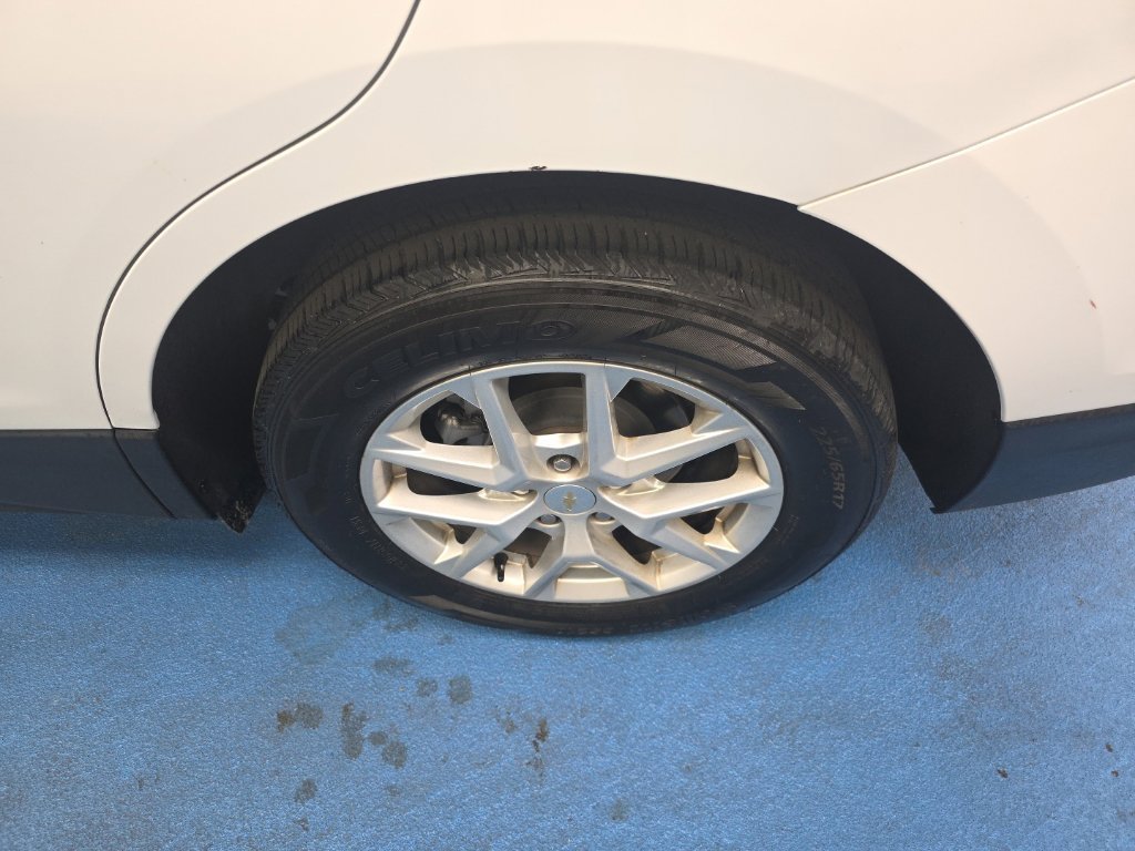 Certified 2024 Chevrolet Equinox LT FWD image 12