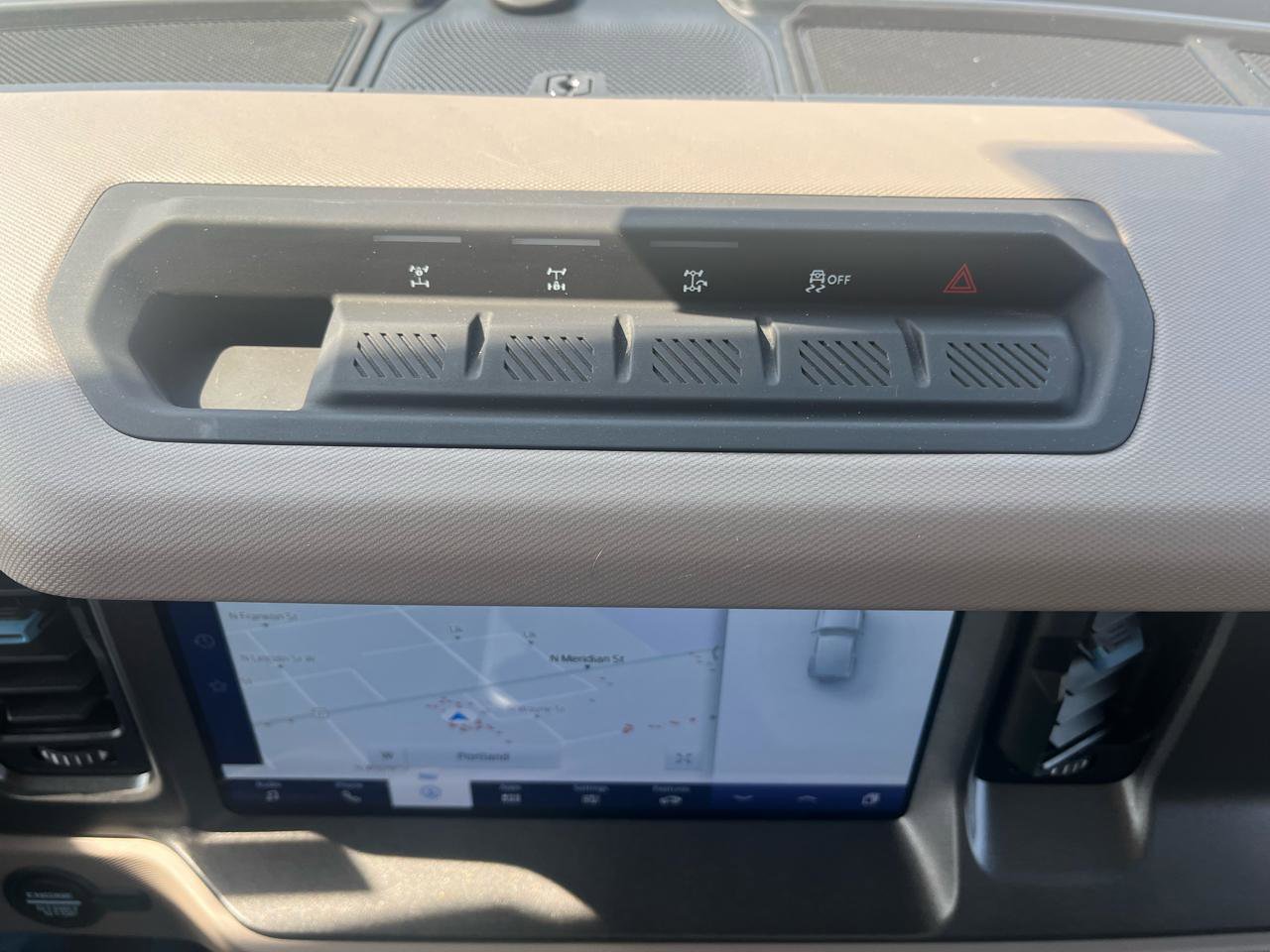 Used 2024 Ford Bronco Wildtrak image 19