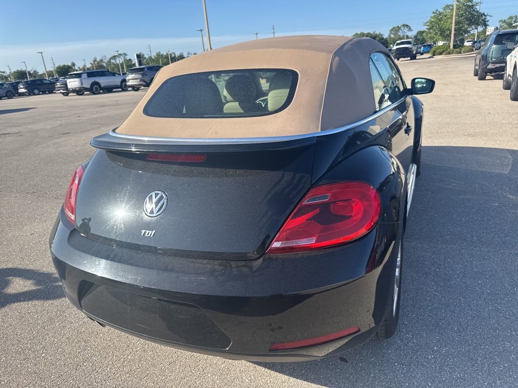 Used 2014 Volkswagen Beetle TDI image 4