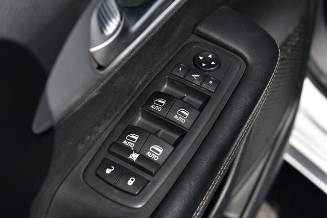 Used 2018 Chrysler Pacifica Limited w/ Advanced Safetytec Group FWD image 8