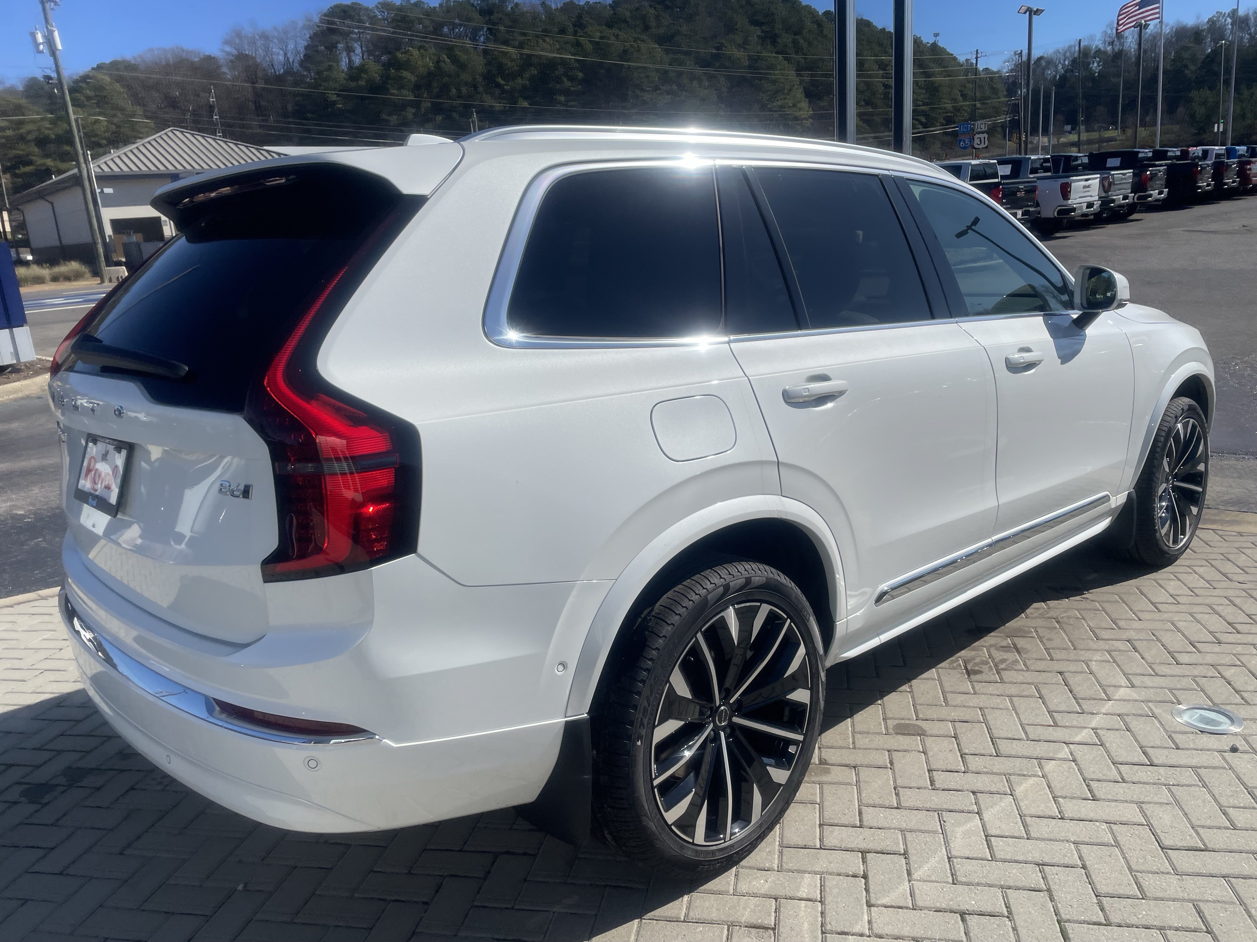 New 2026 Volvo XC90 B6 Ultra w/ Lounge Package AWD/4WD image 4