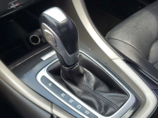 Used 2015 Ford Fusion SE w/ Equipment Group 202A FWD image 20