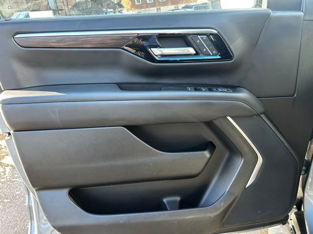 Certified 2025 Chevrolet Tahoe Z71 image 12