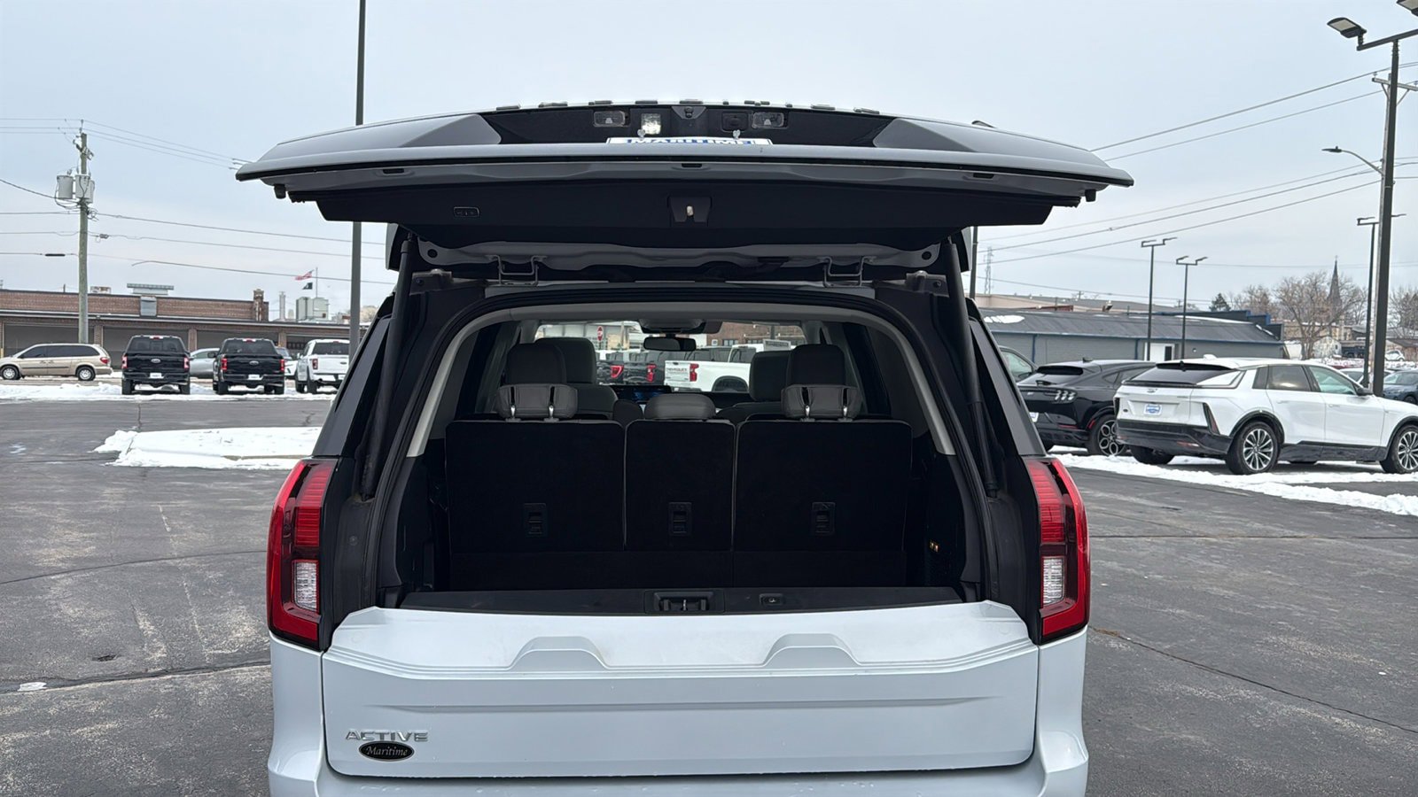 Used 2025 Ford Expedition Active AWD/4WD image 26