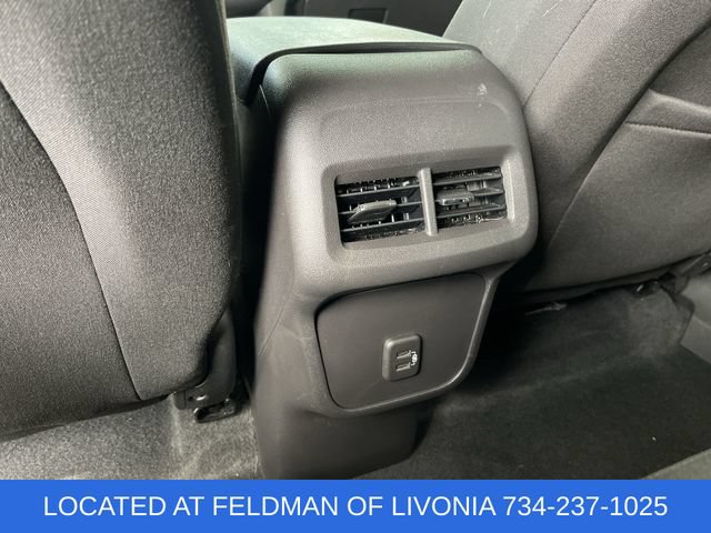 Certified 2024 Chevrolet Equinox LT w/ LPO, Floor Liner Package FWD image 20