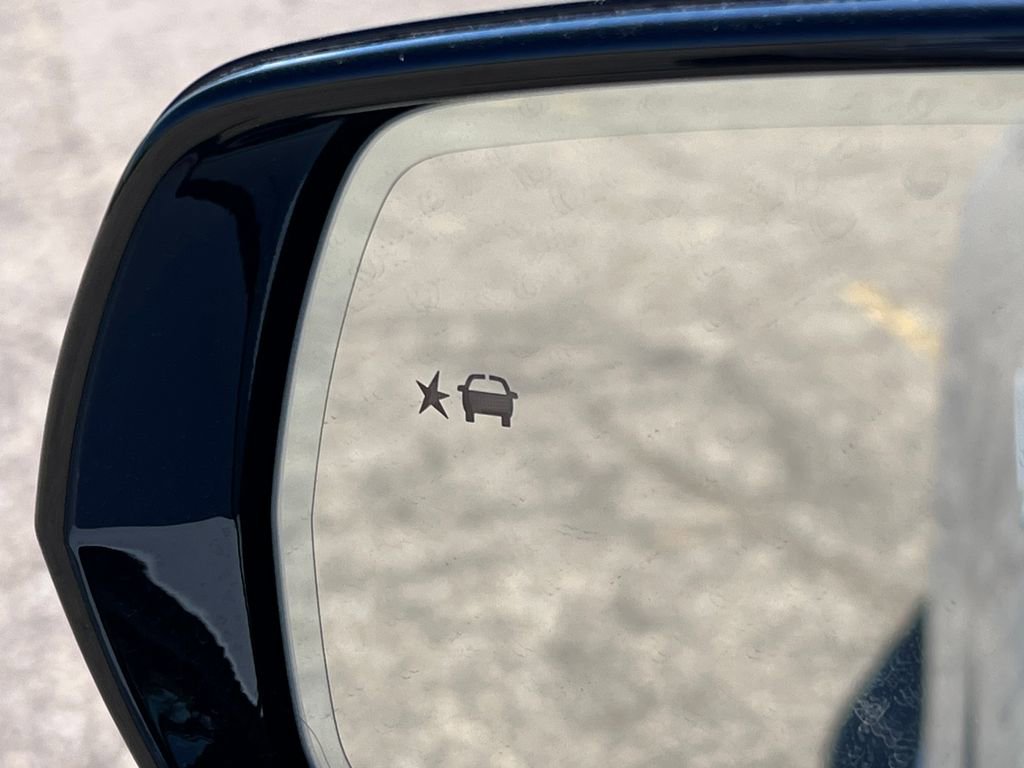 New 2026 Cadillac Optiq V AWD/4WD image 34