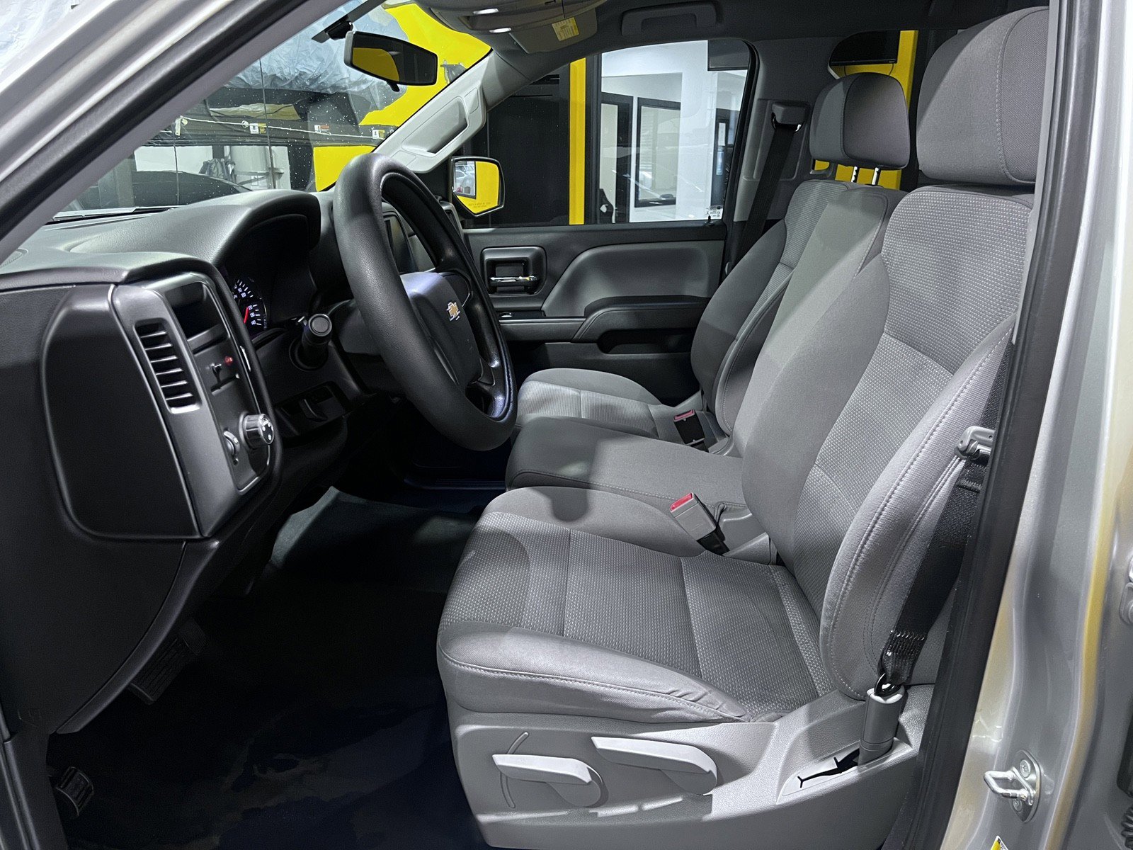 Used 2018 Chevrolet Silverado 1500 Custom w/ Trailering Package RWD image 15