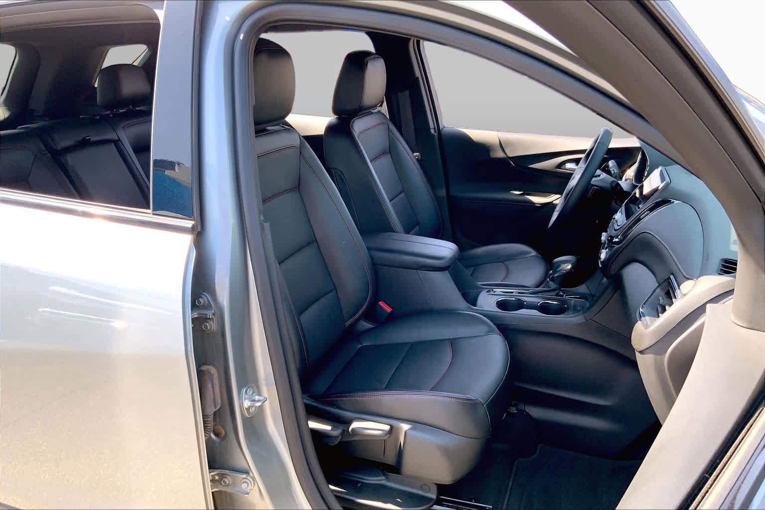 Used 2024 Chevrolet Equinox RS w/ RS Leather Package FWD image 9