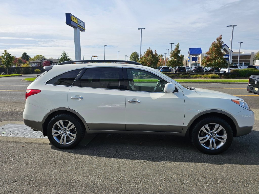 Used 2012 Hyundai Veracruz Limited w/ Entertainment Pkg FWD image 4