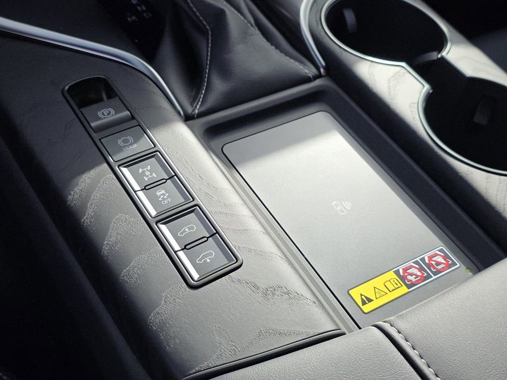 New 2025 Lexus LX 600 4WD w/ Interior Upgrade Package image 22