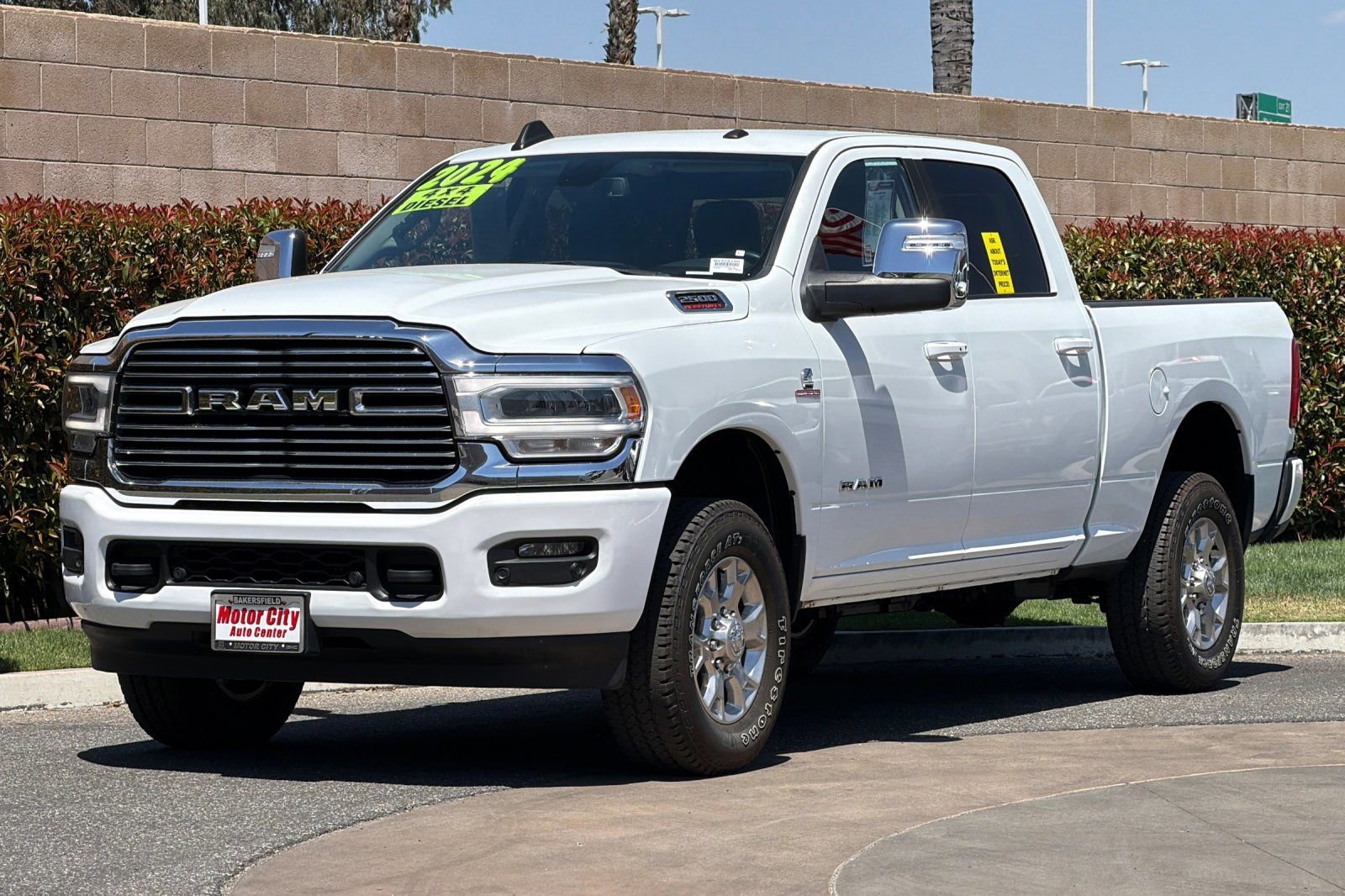 Used 2024 RAM 2500 Laramie AWD/4WD image 8