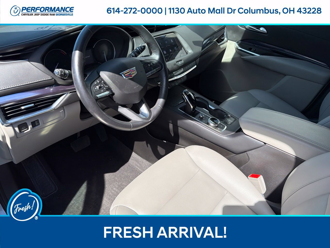 Used 2023 Cadillac XT4 Luxury w/ Driver Awareness Package FWD image 10