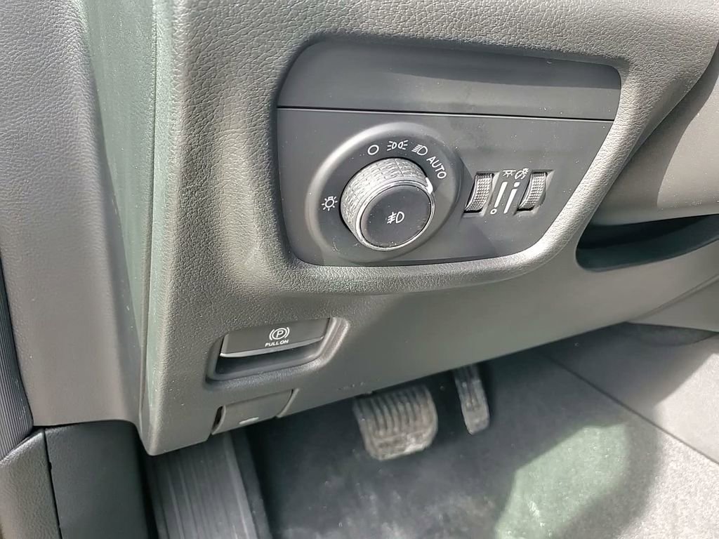 New 2026 Jeep Grand Cherokee L Limited AWD/4WD image 26