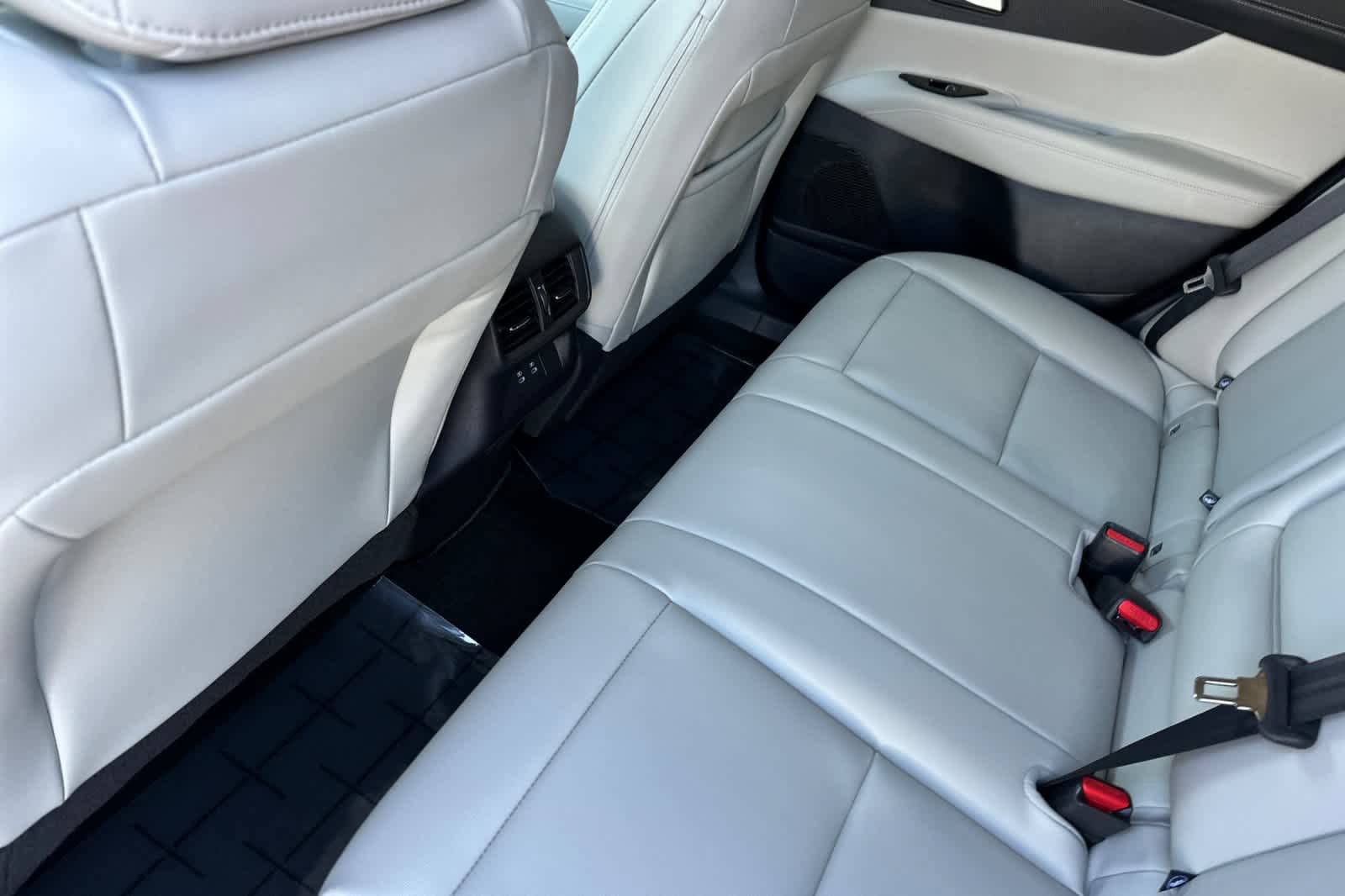 New 2025 Nissan Murano SL image 4
