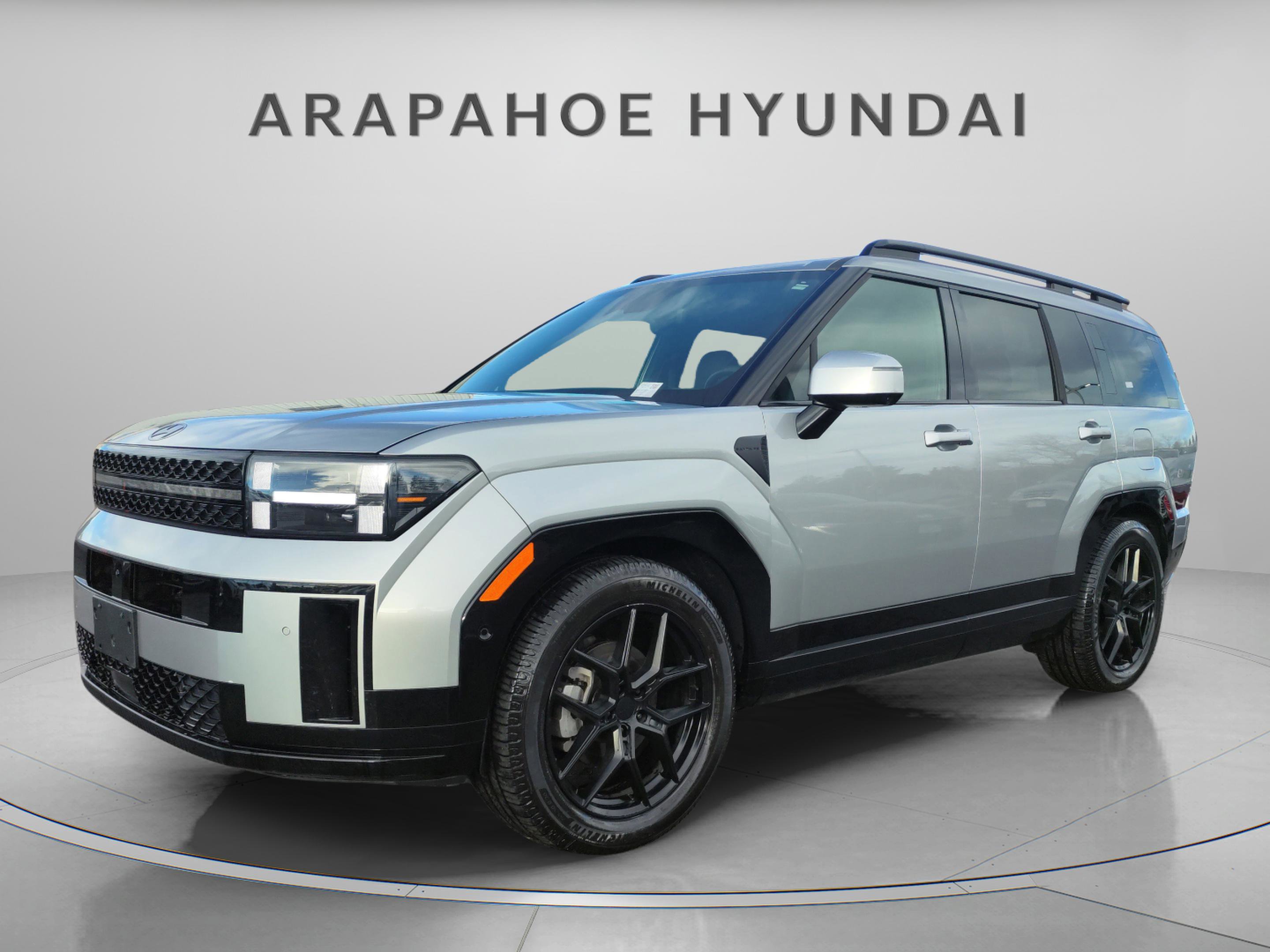 Used 2024 Hyundai Santa Fe Calligraphy image 2