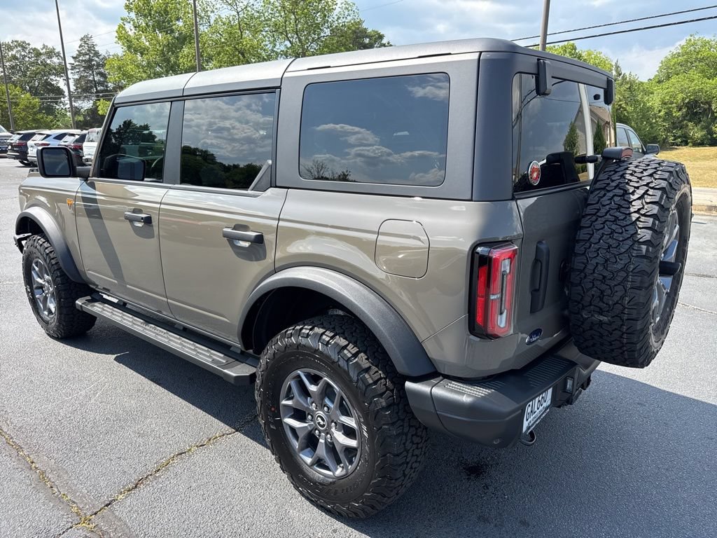 Used 2025 Ford Bronco Badlands AWD/4WD video 3