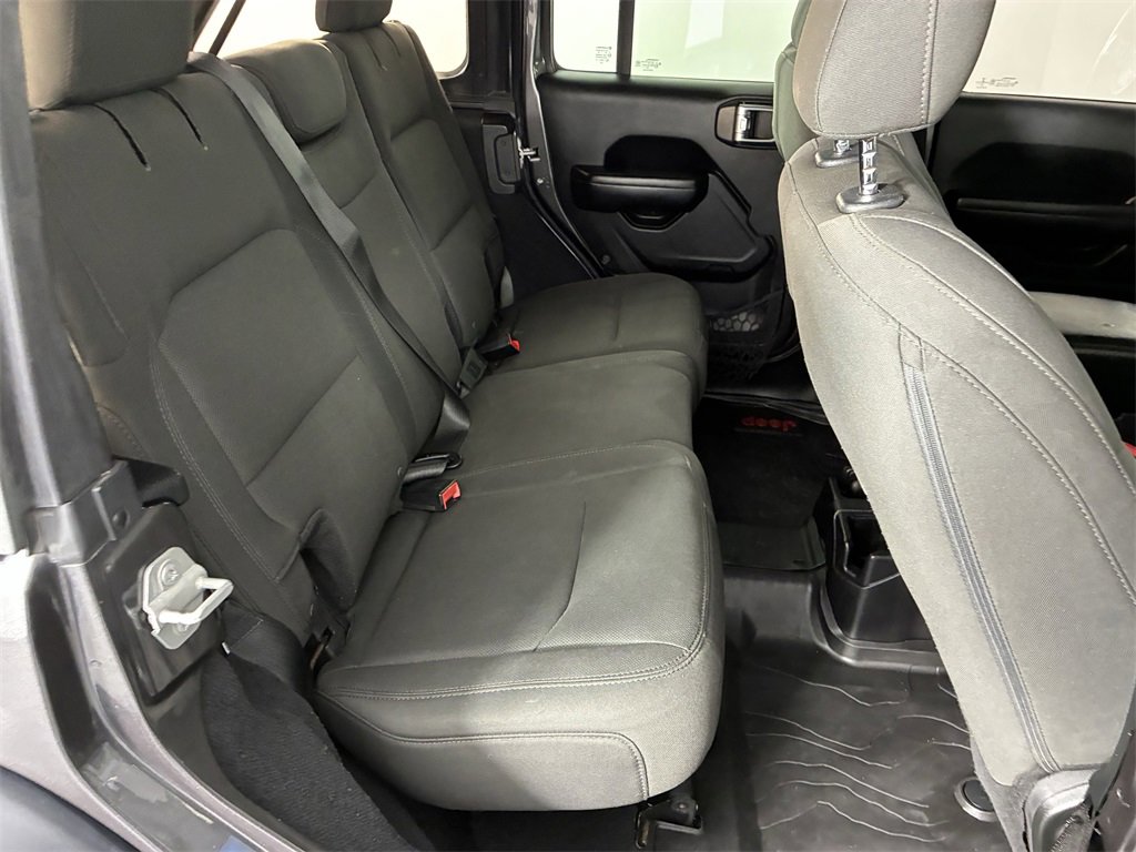 Used 2018 Jeep Wrangler Unlimited Sport S image 27