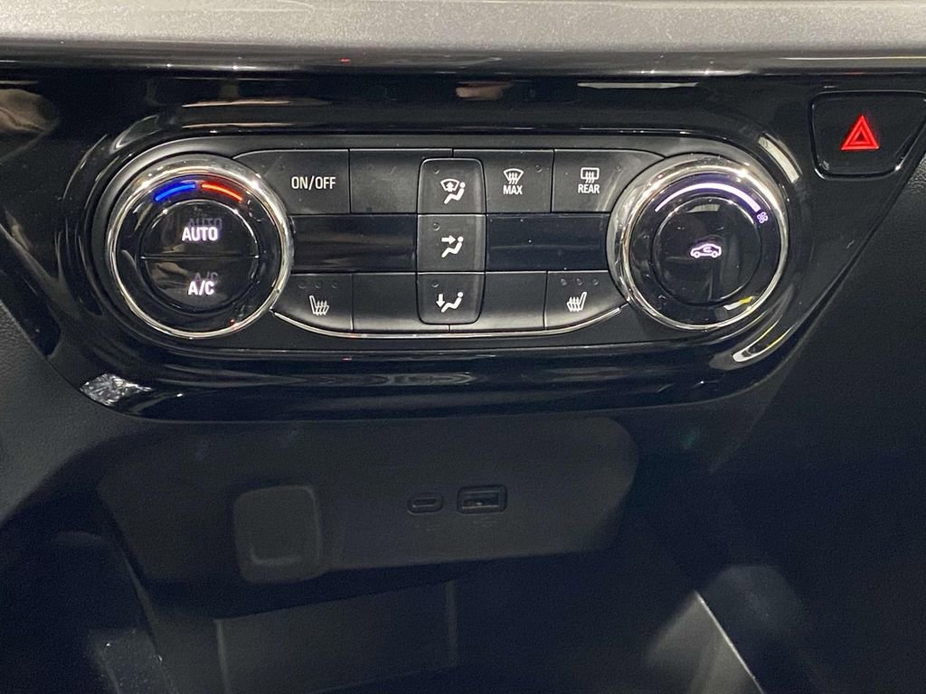 Used 2024 Chevrolet Trax ACTIV w/ Driver Confidence Package image 29