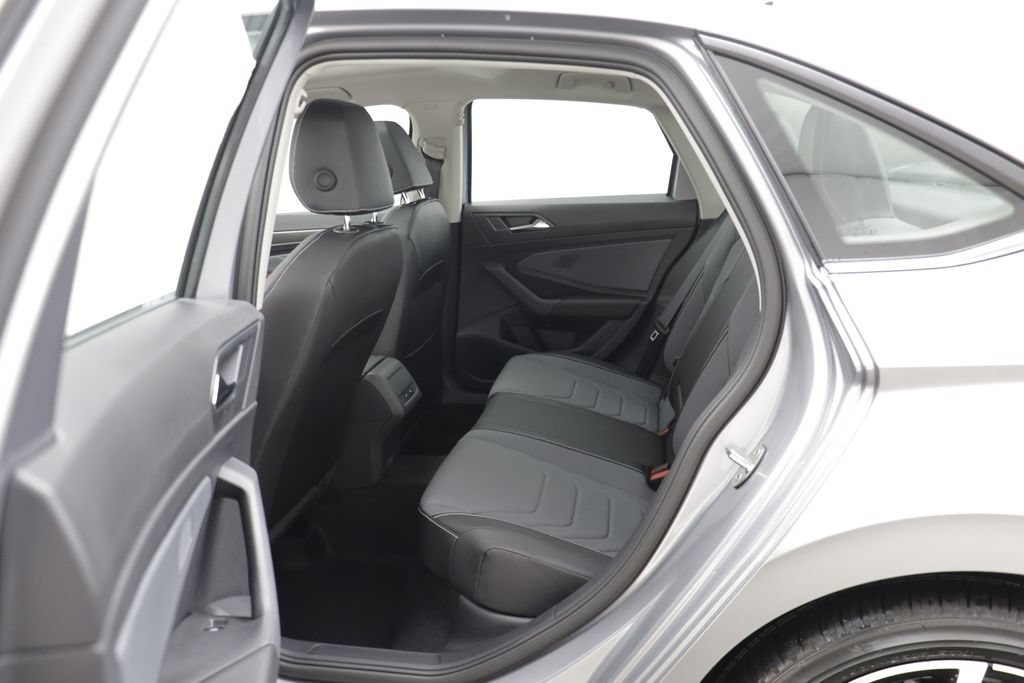 New 2027 Volkswagen Jetta SEL FWD image 15