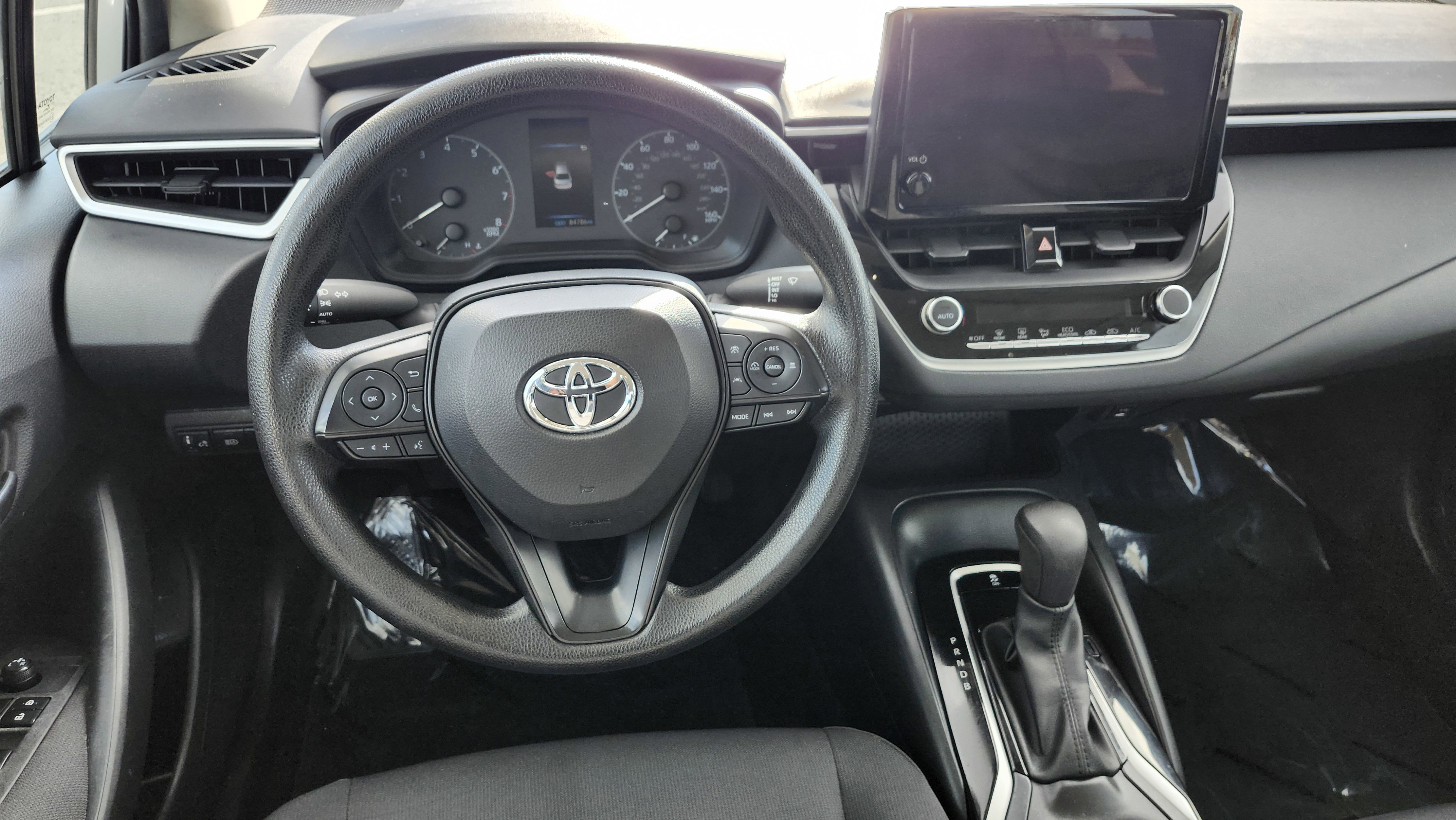 Used 2023 Toyota Corolla LE image 18