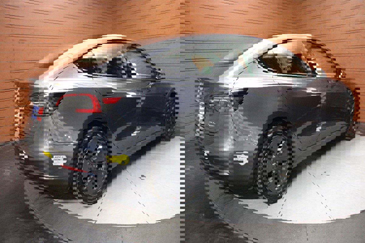 Used 2022 Tesla Model 3 Long Range image 7