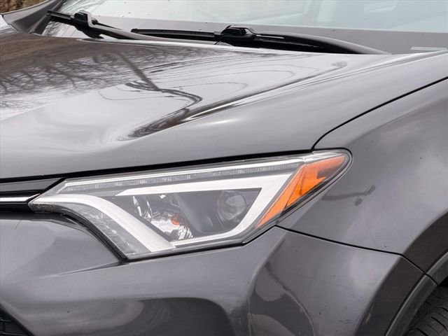 Used 2018 Toyota RAV4 Limited w/ All Weather Liner Package image 4