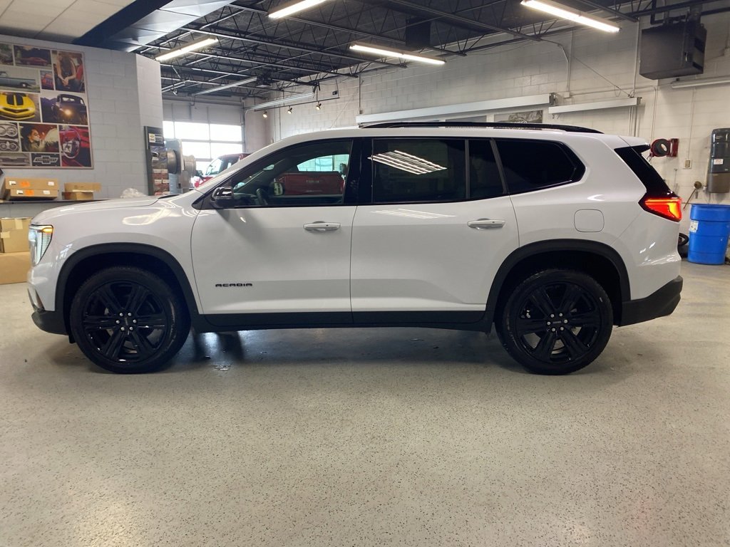 New 2026 GMC Acadia Elevation w/ Black Edition image 4