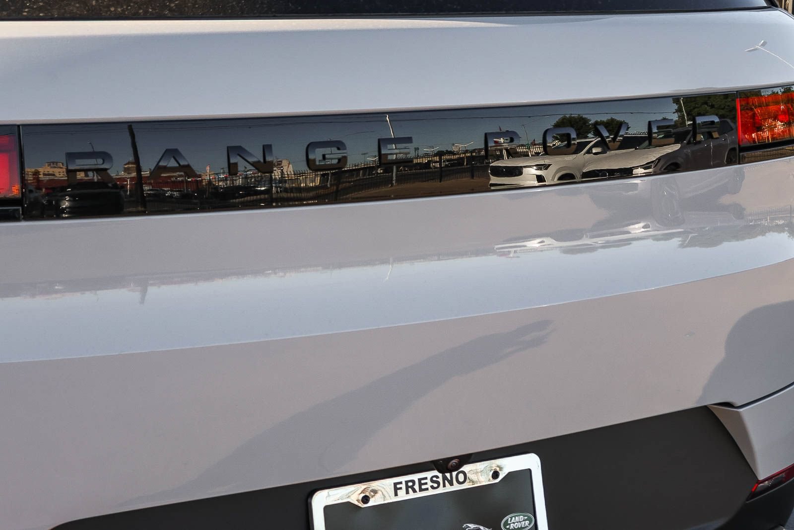 New 2026 Land Rover Range Rover Sport SE AWD/4WD image 12