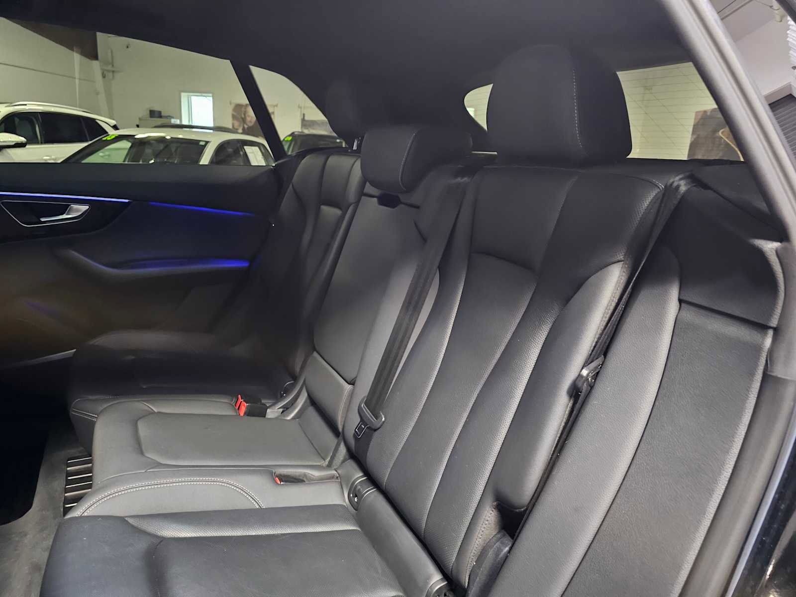 Used 2021 Audi Q8 Premium Plus w/ Premium Plus Package image 17