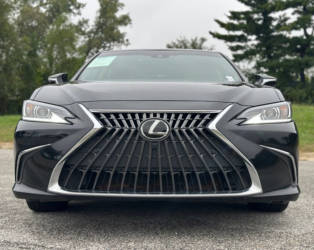 Used 2024 Lexus ES 350 w/ Accessory Package (Z1) FWD image 2