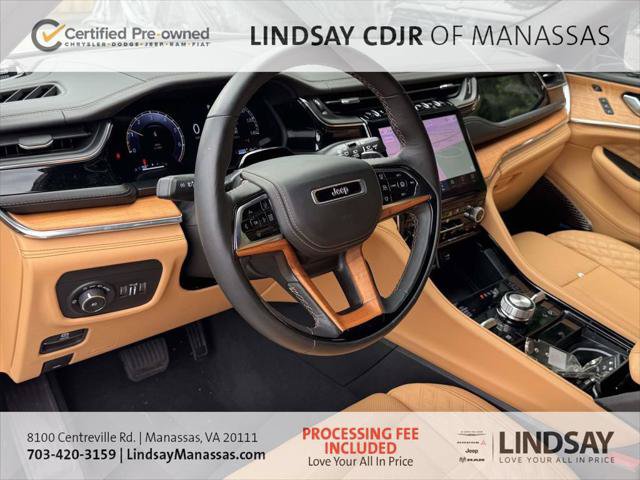 Used 2025 Jeep Grand Cherokee L Summit AWD/4WD image 10