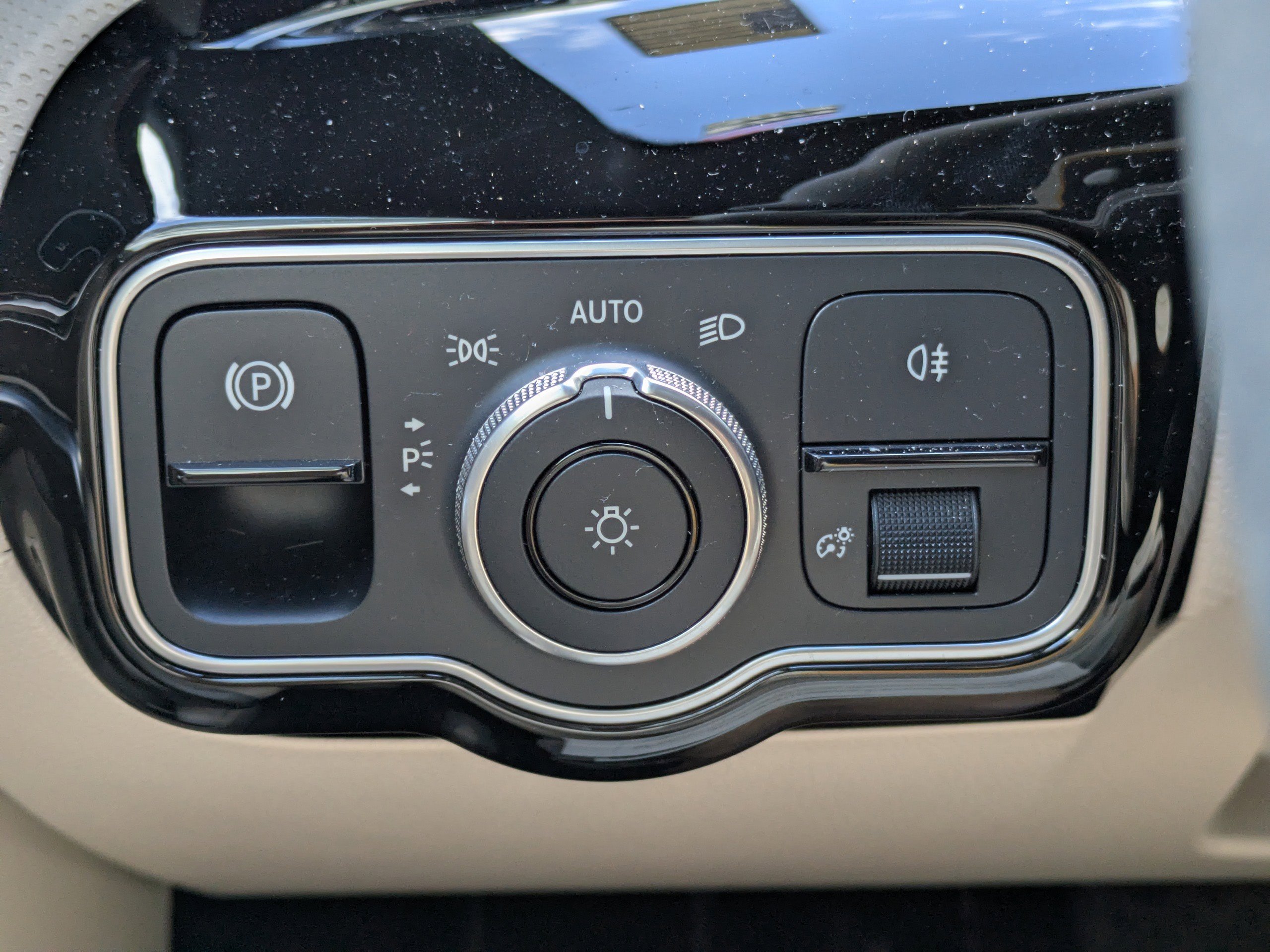 Used 2023 Mercedes-Benz CLA 250 image 27