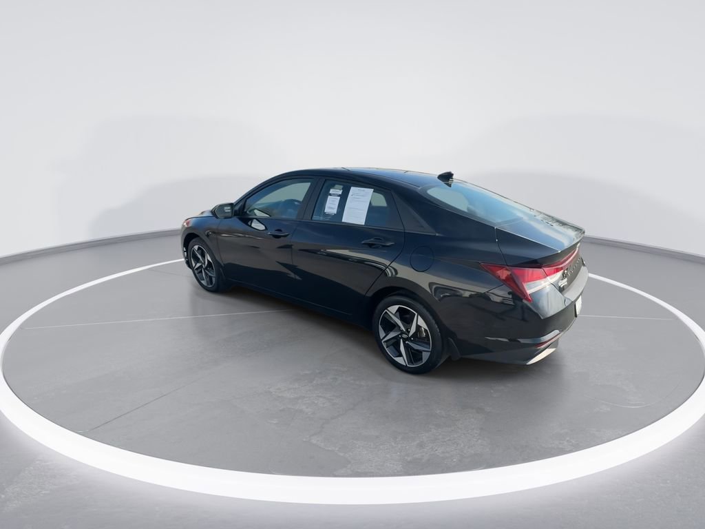Used 2023 Hyundai Elantra SEL w/ Convenience Package image 6