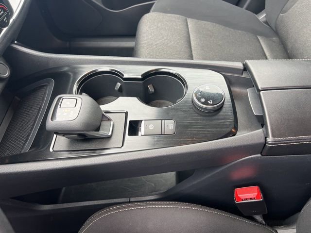 Used 2024 Nissan Rogue SV image 17