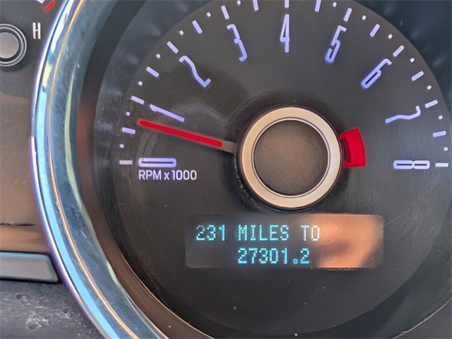 Used 2014 Ford Mustang Convertible image 22