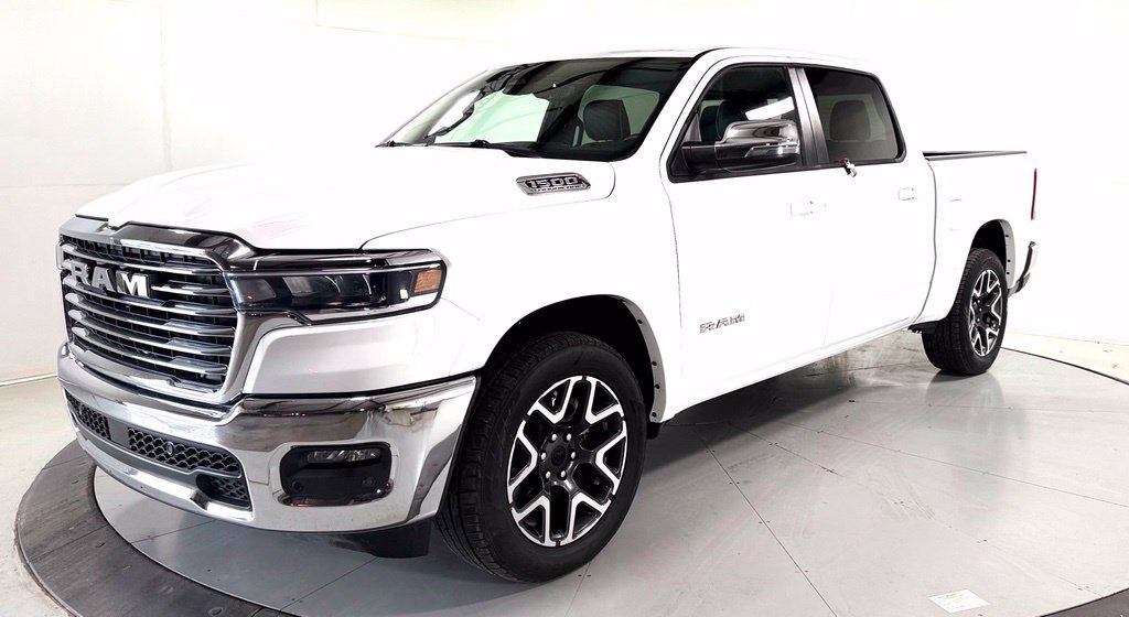 Used 2026 RAM 1500 Laramie AWD/4WD image 8