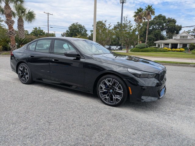New 2027 BMW 530i xDrive w/ M Sport Package AWD/4WD image 2