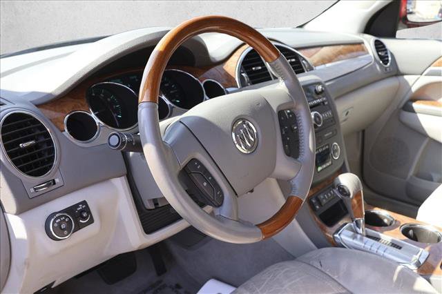 Used 2011 Buick Enclave CXL image 10