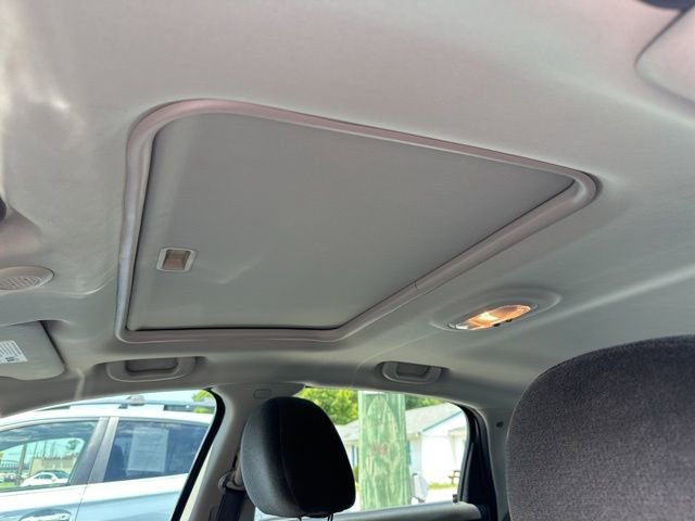Used 2015 Chevrolet Impala LT w/ LT Sunroof Package FWD image 12