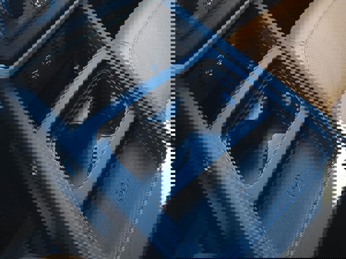 Used 2023 Land Rover Defender 130 S image 70