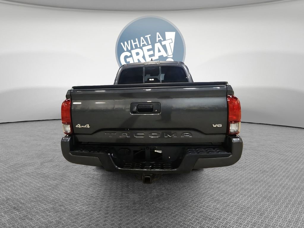 Used 2023 Toyota Tacoma SR AWD/4WD image 5
