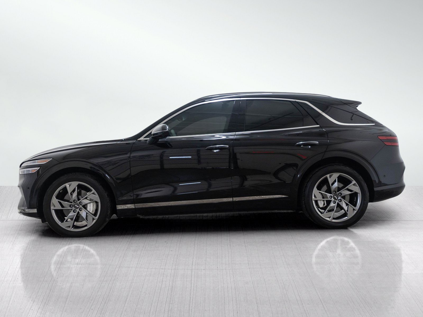 Used 2023 Genesis Electrified GV70 w/ Prestige Package AWD/4WD image 3