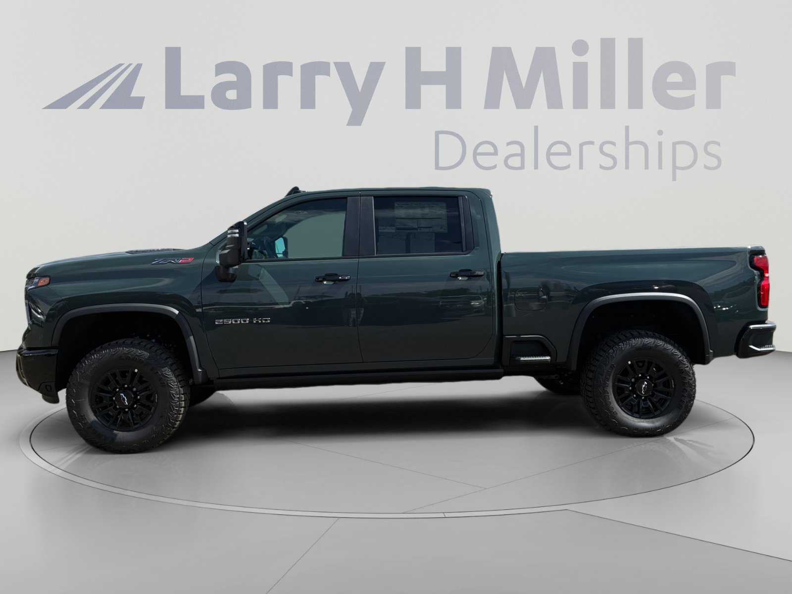New 2026 Chevrolet Silverado 2500 ZR2 AWD/4WD image 2