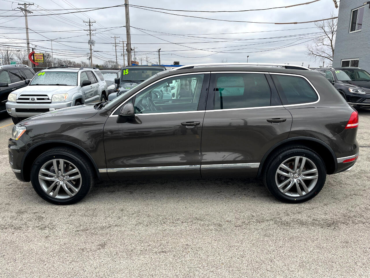 Used 2015 Volkswagen Touareg TDI image 3