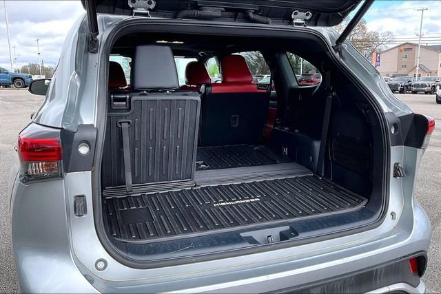 Used 2022 Toyota Highlander XSE image 31