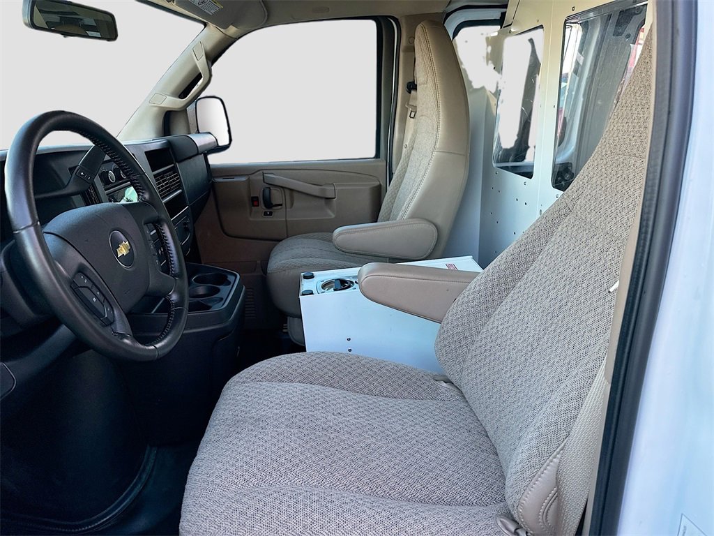 Used 2023 Chevrolet Express 2500 w/ Driver Convenience Package image 19
