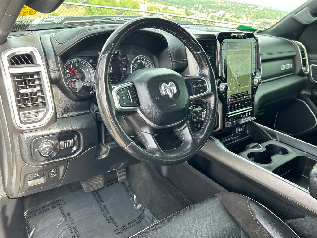 Used 2020 RAM 1500 Laramie AWD/4WD image 7