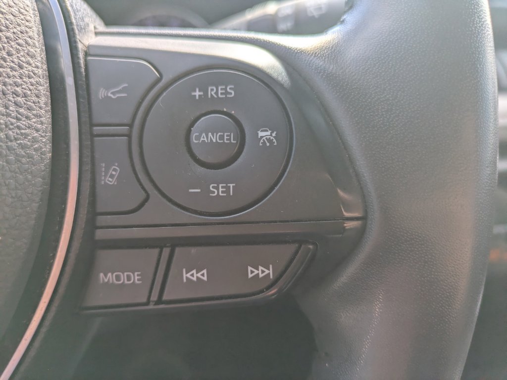 Used 2020 Toyota RAV4 XLE w/ Convenience Package AWD/4WD image 25