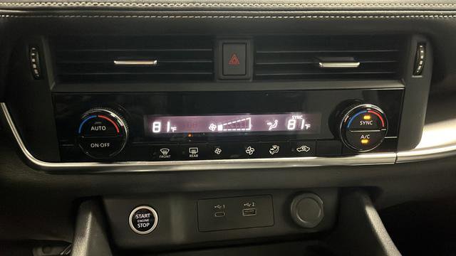 Used 2023 Nissan Rogue SV AWD/4WD image 17